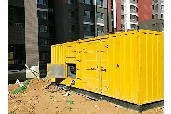 桥东发电机租赁中燃油压力过低会对发动机的哪些部件造成损坏？